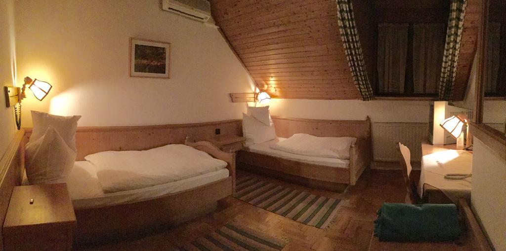 Fogado Az Oreg Preshez Hotel Mór Zewnętrze zdjęcie